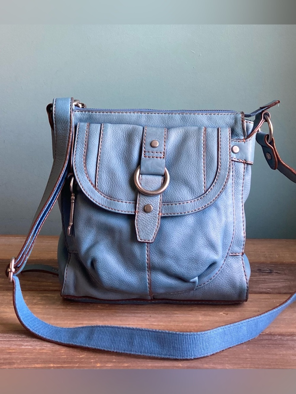 Vintage Fossil Milo Distressed Leather Messenger Crossbody Bag